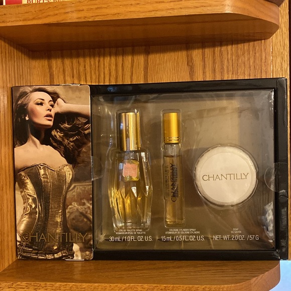 Chantilly Spray Mist Set - Picture 3 of 15